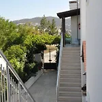 فندق غان-آي 3*