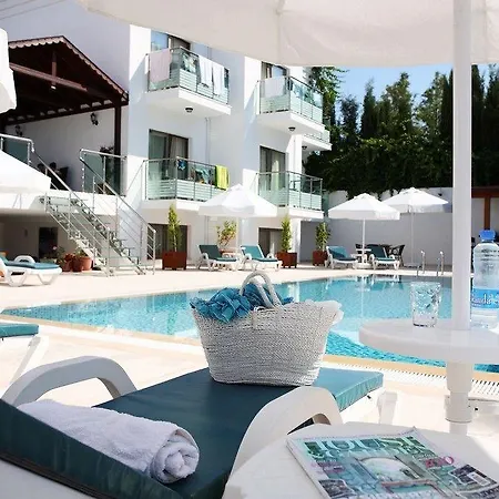 فندق غان-آي غومْبيت