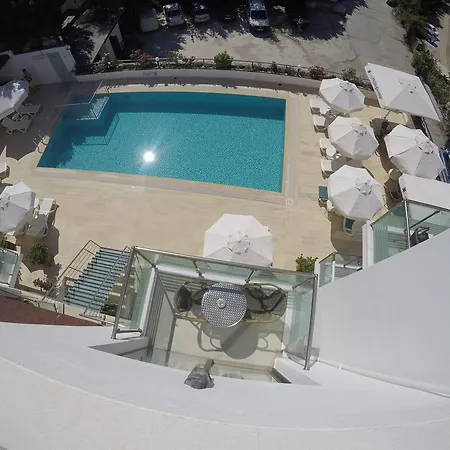 غان-آي غومْبيت