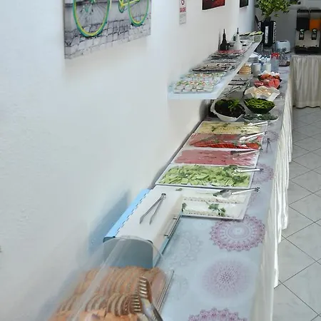 فندق غان-آي غومْبيت