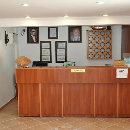 Hotell Gun-ay 3*